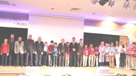 Siyer-i Nebi Bilgi Yarışması Öğrenci ve Veli Finalleri Abdurrahim Karakoç Kültür Merkezinde Yapıldı.