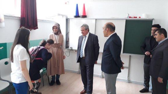 İlçe Milli Eğitim Müdürümüz, Faruk Duman Özel Eğitim ve Uygulama Merkezini ziyaret etti.