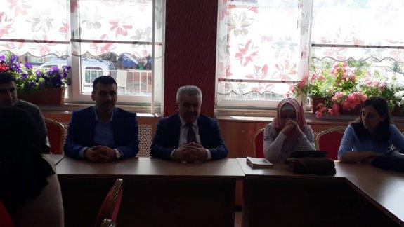İlçe Milli Eğitim Müdürümüz Abdurrahim Karakoç Ortaokulunu ziyaret etti.