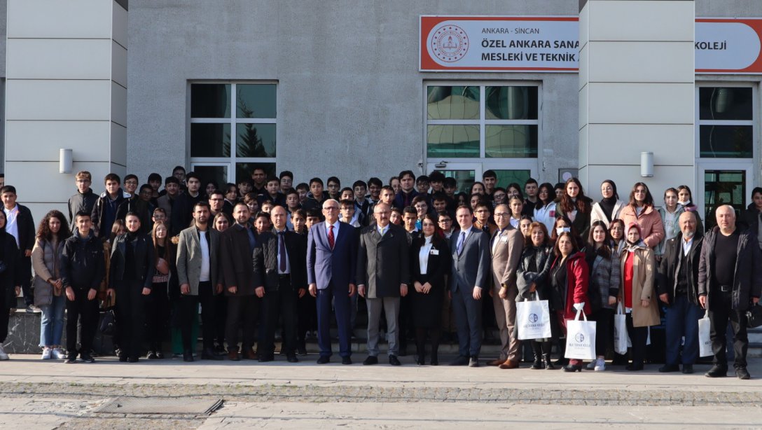 8.sınıf Öğrencilerimize Yönelik Ankara Sanayi Odası Teknik Koleji'ne Tanıtım Gezisi Düzenlendi