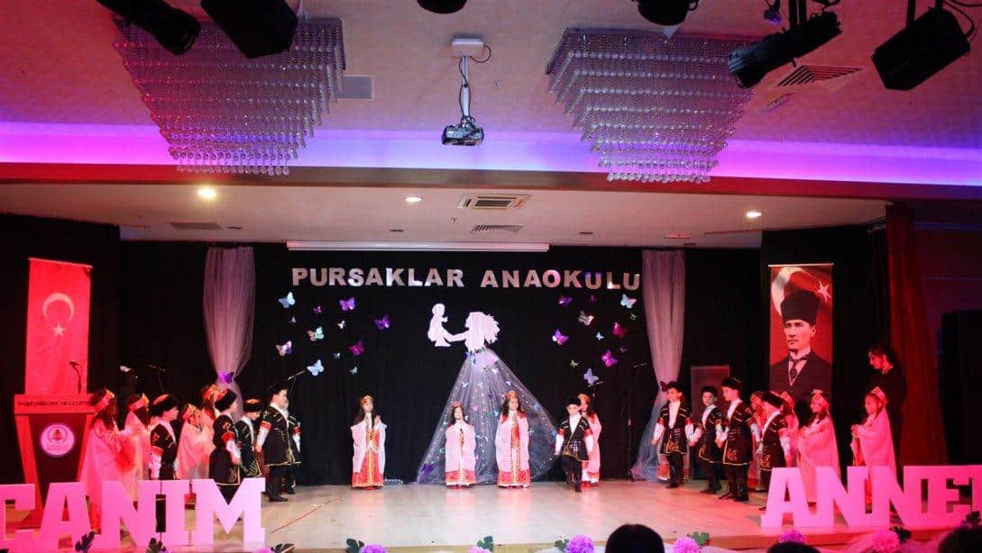 Anneler Günü Programı Abdurrahim Karakoç Kültür Merkezinde Gerçekleştirildi