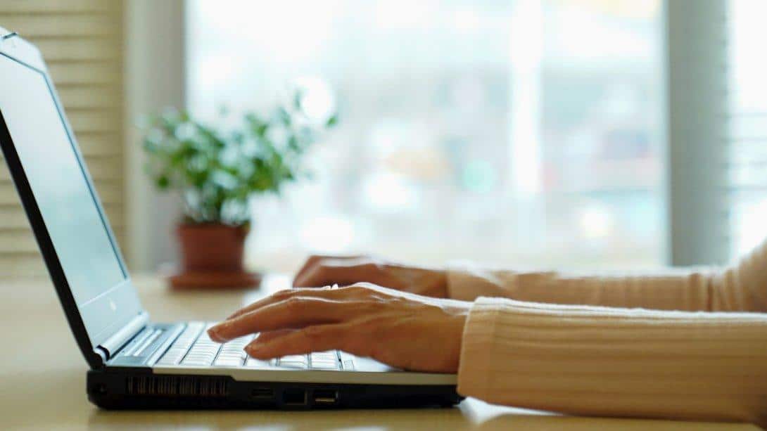 UZMAN ÖĞRETMENLİK VE BAŞÖĞRETMENLİK EĞİTİM PROGRAMI İÇİN BAŞVURULAR BAŞLADI